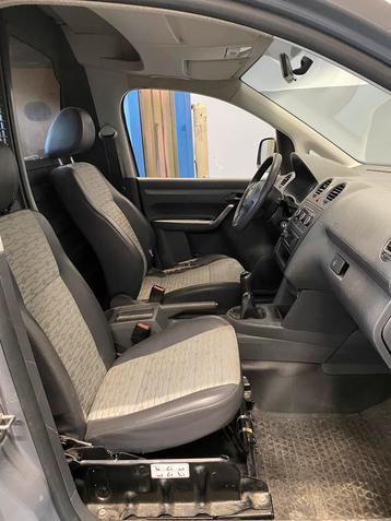 Volkswagen Caddy stoelen + Rail ! beschikbaar voor biedingen