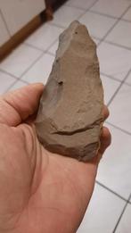 Vuistbijl acheullien, Verzamelen, Ophalen of Verzenden