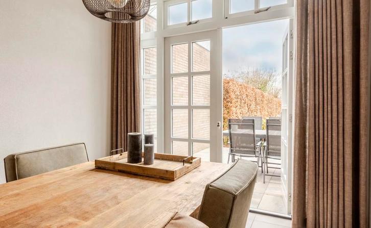 Houten buitendeur met dubbelglas en kunststof onderdorpel, Doe-het-zelf en Verbouw, Kozijnen en Schuifpuien, Zo goed als nieuw