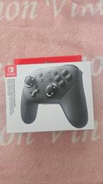 Nintendo switch - pro controller, Spelcomputers en Games, Spelcomputers | Nintendo Switch, Ophalen, Zo goed als nieuw, Met 1 controller