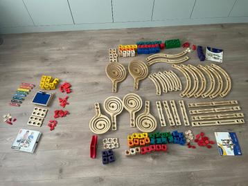Quadrilla houten knikkerbaan van hape beschikbaar voor biedingen