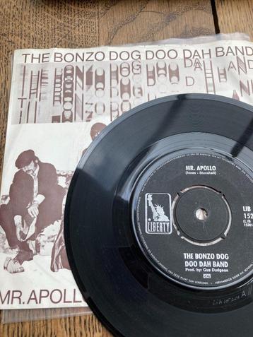 Vinyl single 7" Bonzo Dog Doo-Dah Band: Mr. Apollo / Ready-