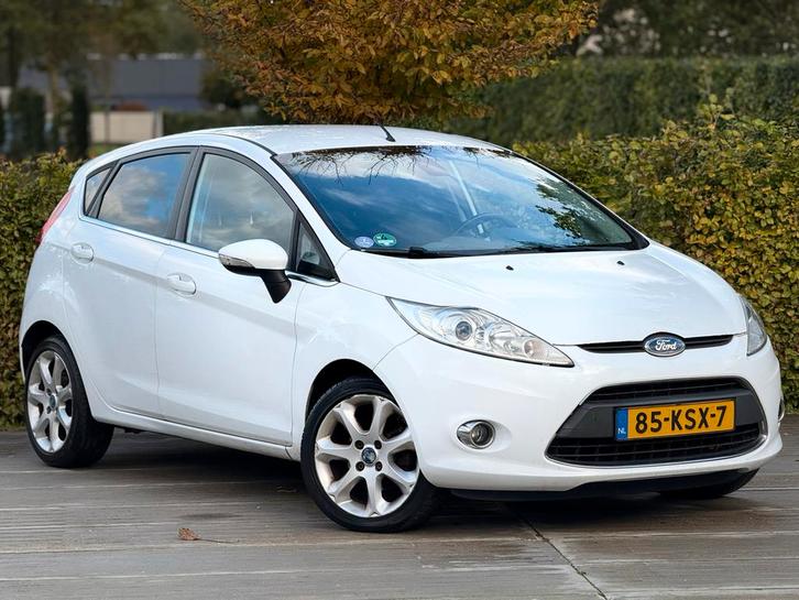 Ford Fiësta Titanium 1.25 5DR Lmv NWAPK Nap Cruise PDC Clima, Auto's, Ford, Bedrijf, Fiësta, ABS, Airbags, Airconditioning, Alarm