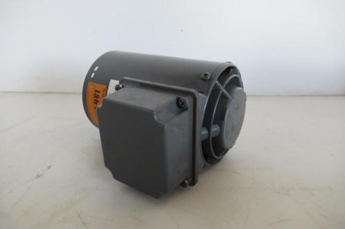 Lenze FLAI-Bg63 Ø 122 mm Blower Fremdlüfter, Hobby en Vrije tijd, Elektronica-componenten, Gebruikt, Ophalen of Verzenden