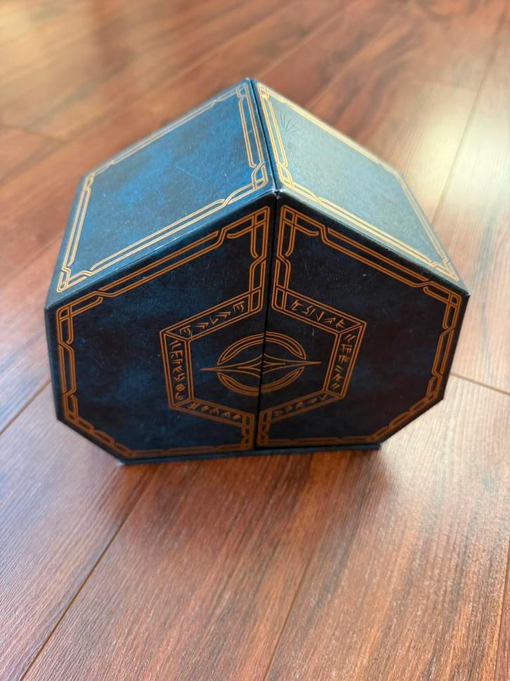 Tomorrowland Orbyz 2025 - Treasure case w/bracelet (unused), Tickets en Kaartjes, Concerten | House, Techno en Trance, Eén persoon