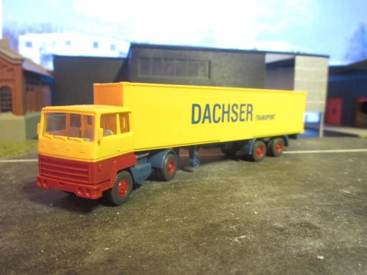 Ford Transcontinental - Wiking 540 Dachser geel/rode cabine, Hobby en Vrije tijd, Modelauto's | 1:87, Zo goed als nieuw, Bus of Vrachtwagen