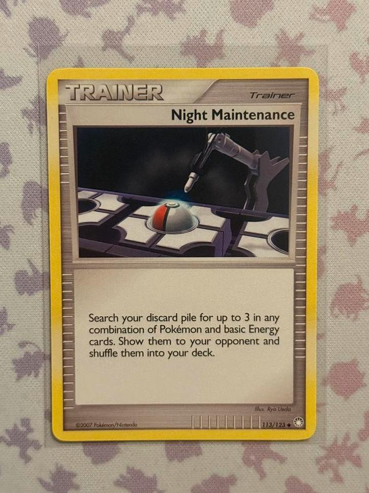 Night Maintenance 113/123 Pokémon Mysterious Treasures, Hobby en Vrije tijd, Verzamelkaartspellen | Pokémon, Nieuw, Losse kaart