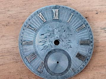 Oude zilveren wijzerplaat zakhorloge beschikbaar voor biedingen