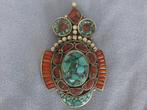 Hanger met koraal en turquoise steen - 20e eeuw, Ophalen of Verzenden, Gebruikt, Steen of Mineraal, Overige voorstellingen