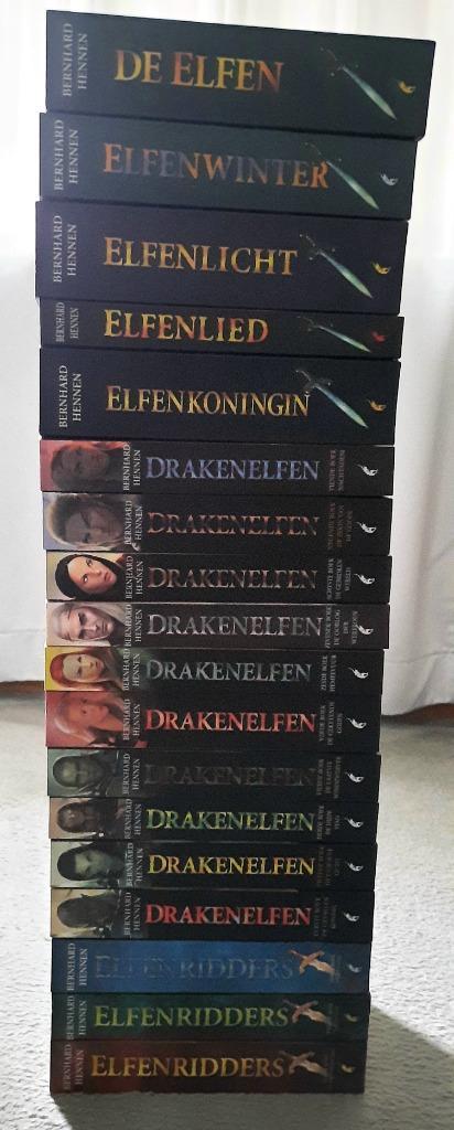 Bernhard Hennen De Elfen 18 delen NIEUWSTAAT, Boeken, Fantasy, Zo goed als nieuw, Ophalen