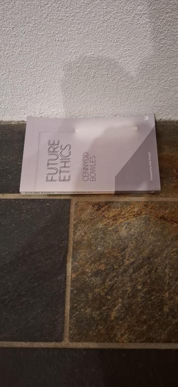 Future Ethics 9781999601911 beschikbaar voor biedingen