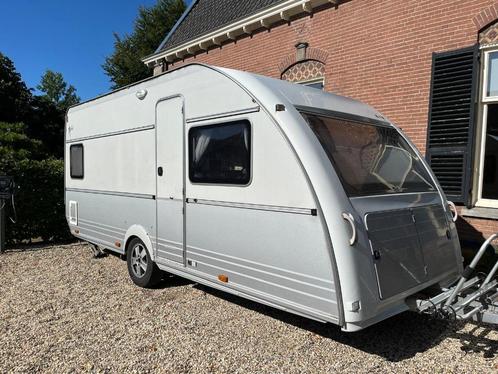 Kip Hyline 50HYB met airco en vloerverwarming, Caravans en Kamperen, Caravans, Particulier, tot en met 4, 1250 - 1500 kg, Treinzit