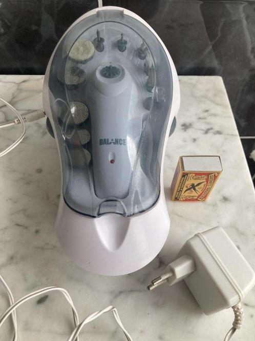 manicure pedicure set opzetstukken handen voeten verzorging, Sieraden, Tassen en Uiterlijk, Uiterlijk | Lichaamsverzorging, Zo goed als nieuw