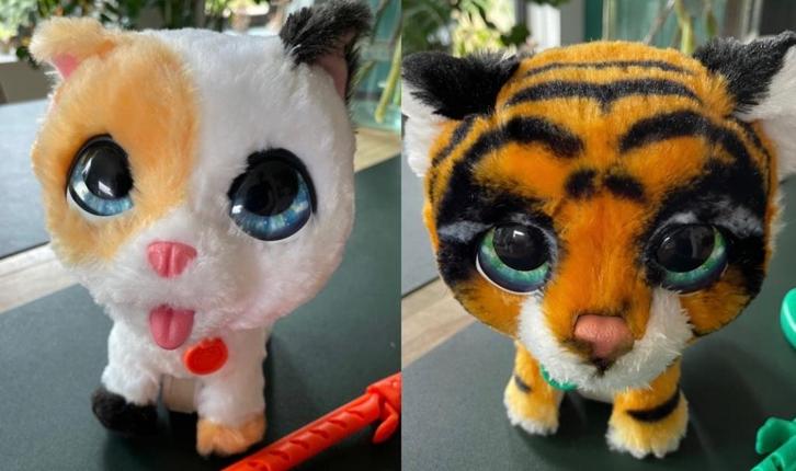 Twee zachte aaibare rollende katten FurReal Walkalots, Kinderen en Baby's, Speelgoed | Knuffels en Pluche, Zo goed als nieuw, Poes