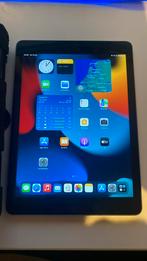 Ipad - zilver - 5e generatie - met hoes/screen, Computers en Software, Apple iPads, 32 GB, Apple iPad, Zo goed als nieuw, Eind 2017
