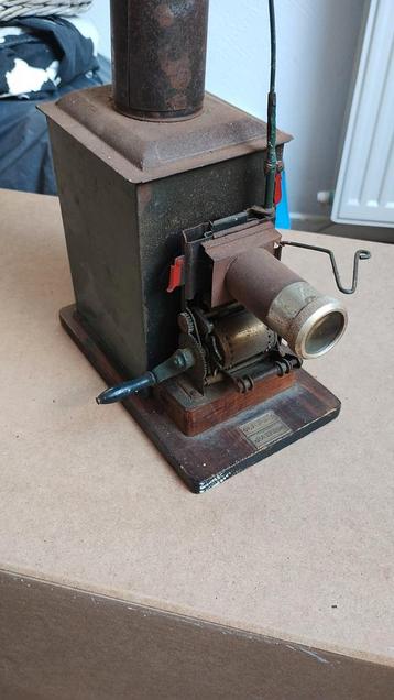 toverlantaarn, projector / Begin 20e eeuw beschikbaar voor biedingen
