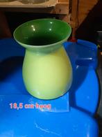 2 groene vazen, Ophalen, Minder dan 50 cm, Groen, Glas