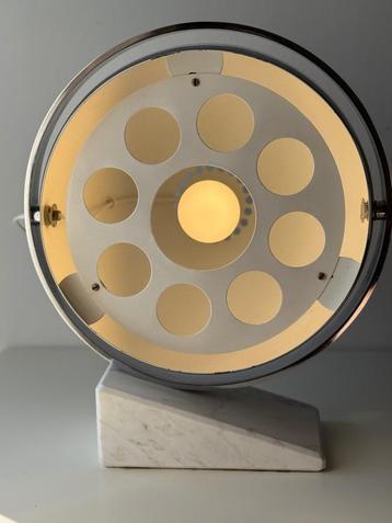 Vintage Space Age tafellamp met marmeren voet beschikbaar voor biedingen