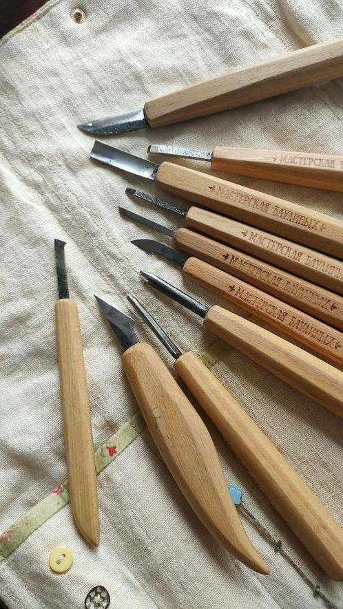 Houtsnijset. Handsmeedwerk. Miniatuursnijden., Hobby en Vrije tijd, Overige Hobby en Vrije tijd, Zo goed als nieuw, Ophalen