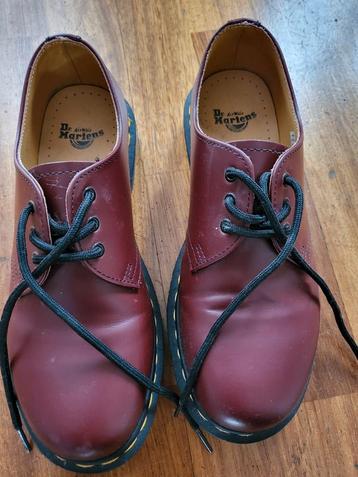 Dr.Martens smooth leren schoenen cherry red beschikbaar voor biedingen