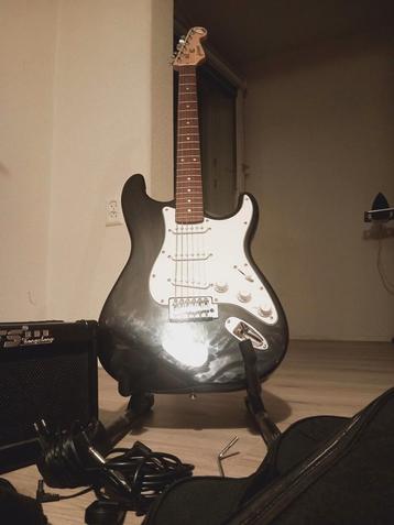 Electrische gitaar finesse beschikbaar voor biedingen