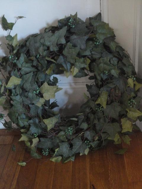 grote BREDE KUNST KLIMOP KRANS met BESSEN, diameter 55 cm, Huis en Inrichting, Woonaccessoires | Kransen, Nieuw, Ophalen of Verzenden