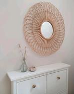 Rotan spiegel groot!, Huis en Inrichting, Woonaccessoires | Spiegels, Rond, Ophalen of Verzenden, Zo goed als nieuw, 75 tot 100 cm