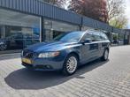 Volvo V70 2.5T Momentum Dealer oh 10 jaar dezelfde eigenaar, Auto's, Volvo, Te koop, Benzine, V70, Gebruikt