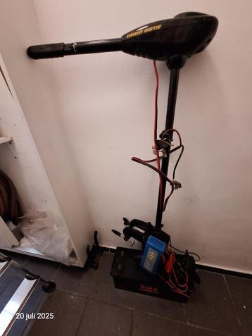 Minkota type Endura 40 (12V buitenboordmotor) + lader + accu beschikbaar voor biedingen