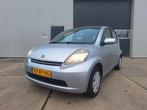 Daihatsu Sirion 1.3 2007 Grijs, Auto's, Voorwielaandrijving, 4 cilinders, Bedrijf, Handgeschakeld