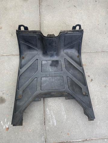 piaggio binnenkappen beschikbaar voor biedingen