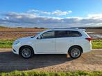 Mitsubishi Outlander 2.4 PHEV nieuw onderhoud plus APK 07-27, Automaat, Outlander, 4 cilinders, 1865 kg