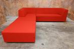 ZGAN! rode stoffen Gelderland 6900 design hoekbank + poef