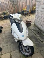 Piaggio fly 2t 2011, Fietsen en Brommers, Scooters | Piaggio, Ophalen, Gebruikt, Maximaal 45 km/u, 70 cc