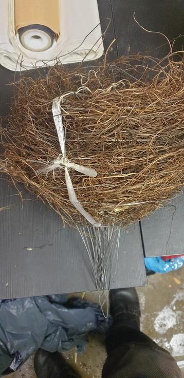 Vogel nestje decoratie beschikbaar voor biedingen