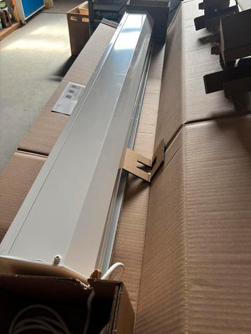 2 nieuwe rolluiken met garantie beschikbaar voor biedingen