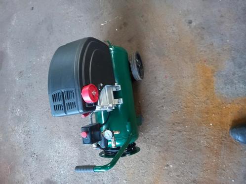 Te koop, Doe-het-zelf en Verbouw, Compressors, Zo goed als nieuw, Minder dan 25 liter, Minder dan 200 liter/min, Ophalen