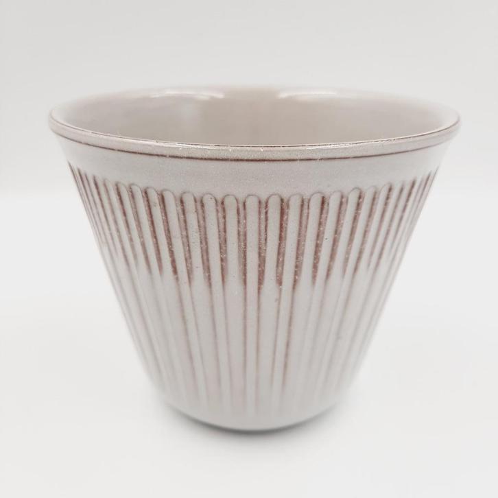 Mooie vintage bloempot met ribbelstructuur |verticale ribbel, Verzamelen, Retro, Huis en Inrichting, Ophalen of Verzenden