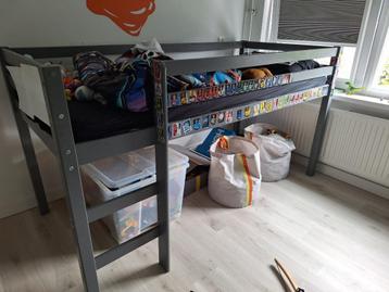 Half hoogslaper Ties Leenbakker  beschikbaar voor biedingen
