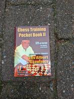 Chess training pocket book II, Ophalen of Verzenden, Zo goed als nieuw, Denksport