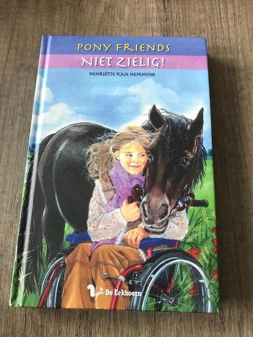 Henriëtte Kan Hemmink - Pony friends Niet zielig! (b90), Boeken, Kinderboeken | Jeugd | 10 tot 12 jaar, Zo goed als nieuw, Ophalen of Verzenden