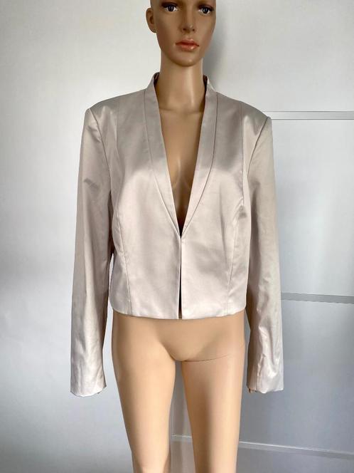 i449 Yaya maat 42=L kort jasje blazer colbert feest beige, Kleding | Dames, Jasjes, Kostuums en Pakken, Zo goed als nieuw, Maat 42/44 (L)