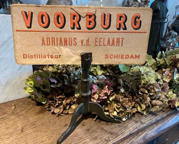 OUDE RECLAME VAN KARTON DISTILLATEUR beschikbaar voor biedingen