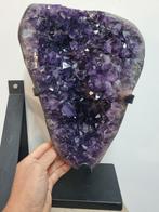 Grote Donkerpaarse Uruguay Amethist op stalen standaard, Ophalen of Verzenden, Mineraal