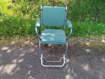 Mobiele Po of Rolstoel beschikbaar voor biedingen