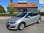 Opel Astra 1.4 Design Edition Sedan Airc/Ecc Lm Velgen Zeer, Auto's, Opel, Voorwielaandrijving, Gebruikt, 4 cilinders, Origineel Nederlands