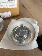 Mercedes wieldop origineel NIEUW!!, Auto diversen, Wieldoppen, Ophalen, Zo goed als nieuw
