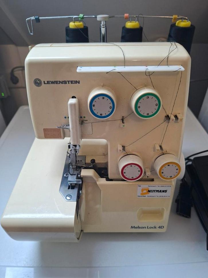 Lewenstein Melson Lock 4D Lockmachine, Hobby en Vrije tijd, Naaimachines en Toebehoren, Ophalen