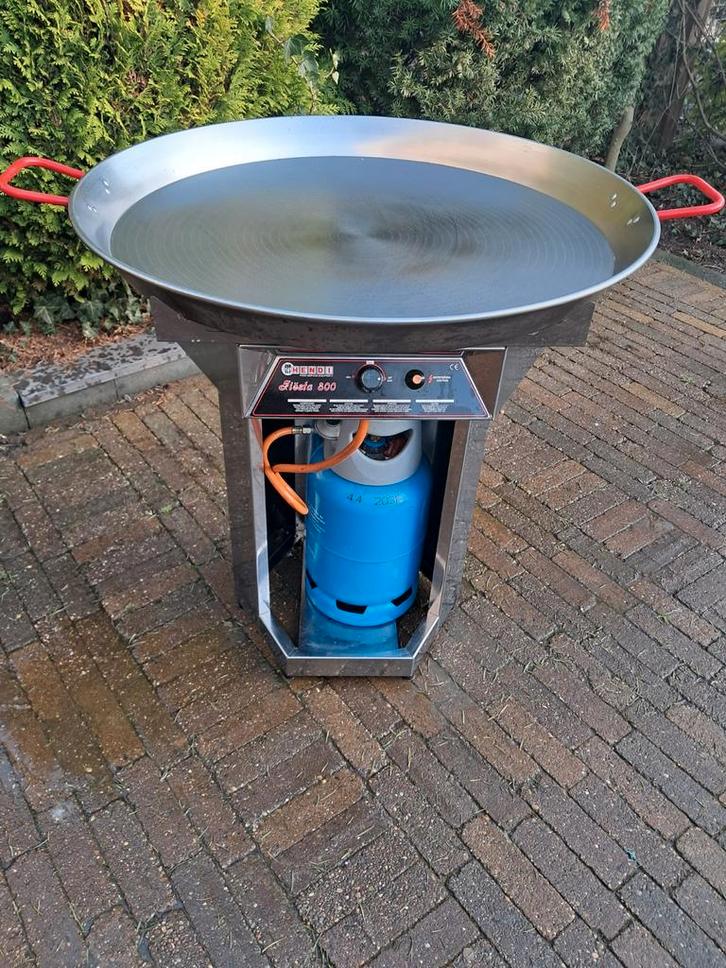 Hendi fiësta 800 met zgan nieuwe pan. paëllapan,  hamburgers, Tuin en Terras, Gasbarbecues, Zo goed als nieuw, Ophalen