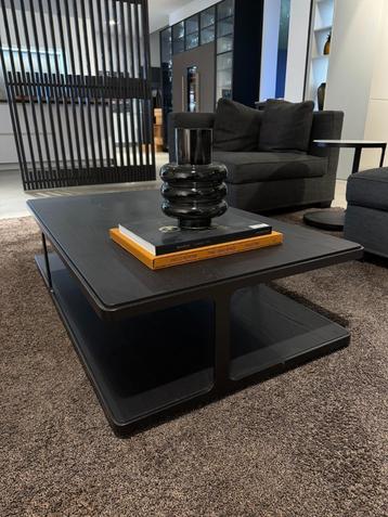 Poliform Creek Coffee Table beschikbaar voor biedingen